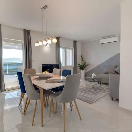 Guest house Croatica Ii 4*