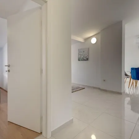 Croatica Ii 3* Šibenik