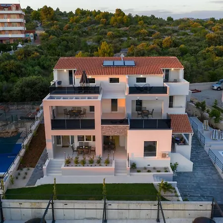 Gostinjska kuća Croatica Ii